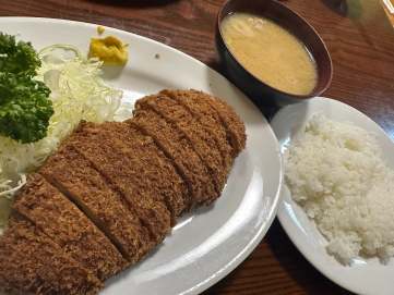 【定食/ランチ】とんかつ百名店の受賞歴多数！大井町に来たら丸八とんかつ店本店に行くのがおすすめ！