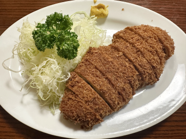 上ロースカツ　【定食/ランチ】とんかつ百名店の受賞歴多数！大井町に来たら丸八とんかつ店本店に行くのがおすすめ！