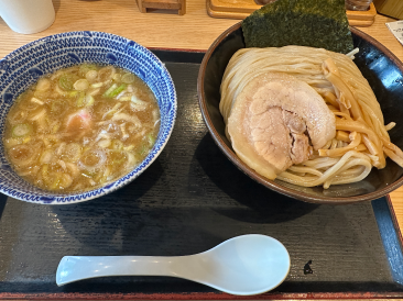 つけめん　【舎鈴/北品川】何度も食べたくなるつけ麺！六厘舎の姉妹店として誕生した"舎鈴" 新馬場駅から徒歩1分！