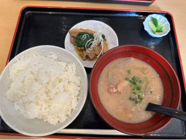 【神楽坂/ランチ】豚汁専門食堂！豚汁めしで白米が進む進む！お一人様でも気軽注文